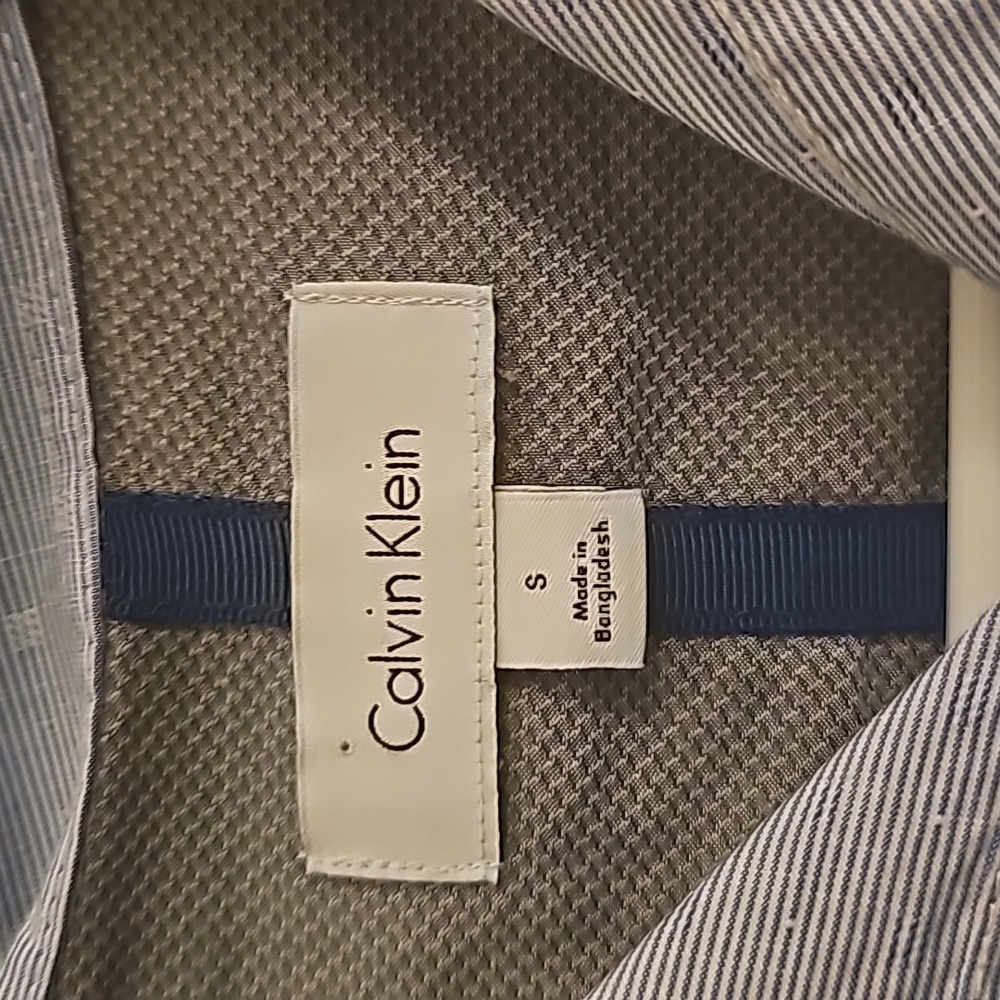 Calvin Klein - Picture 2 of 2